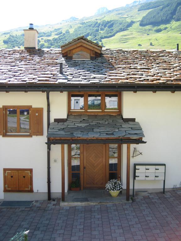 Dachwohnung Unterem Hoereli Vals Exterior photo
